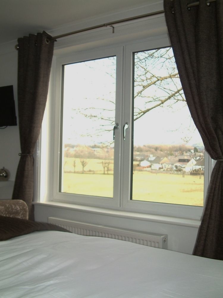 Fifty One And A Half Boutique B&B 克利夫罗 外观 照片