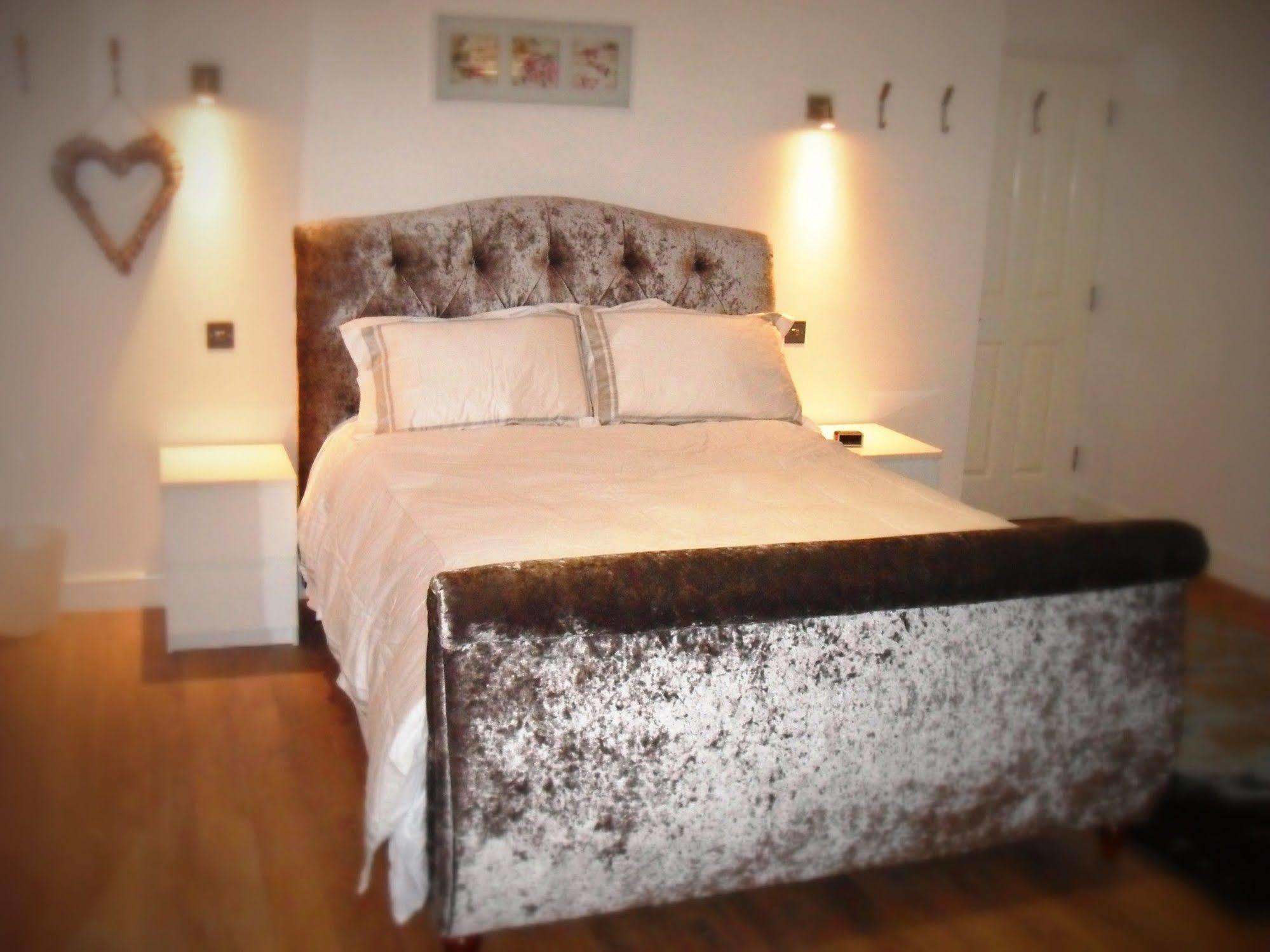 Fifty One And A Half Boutique B&B 克利夫罗 外观 照片