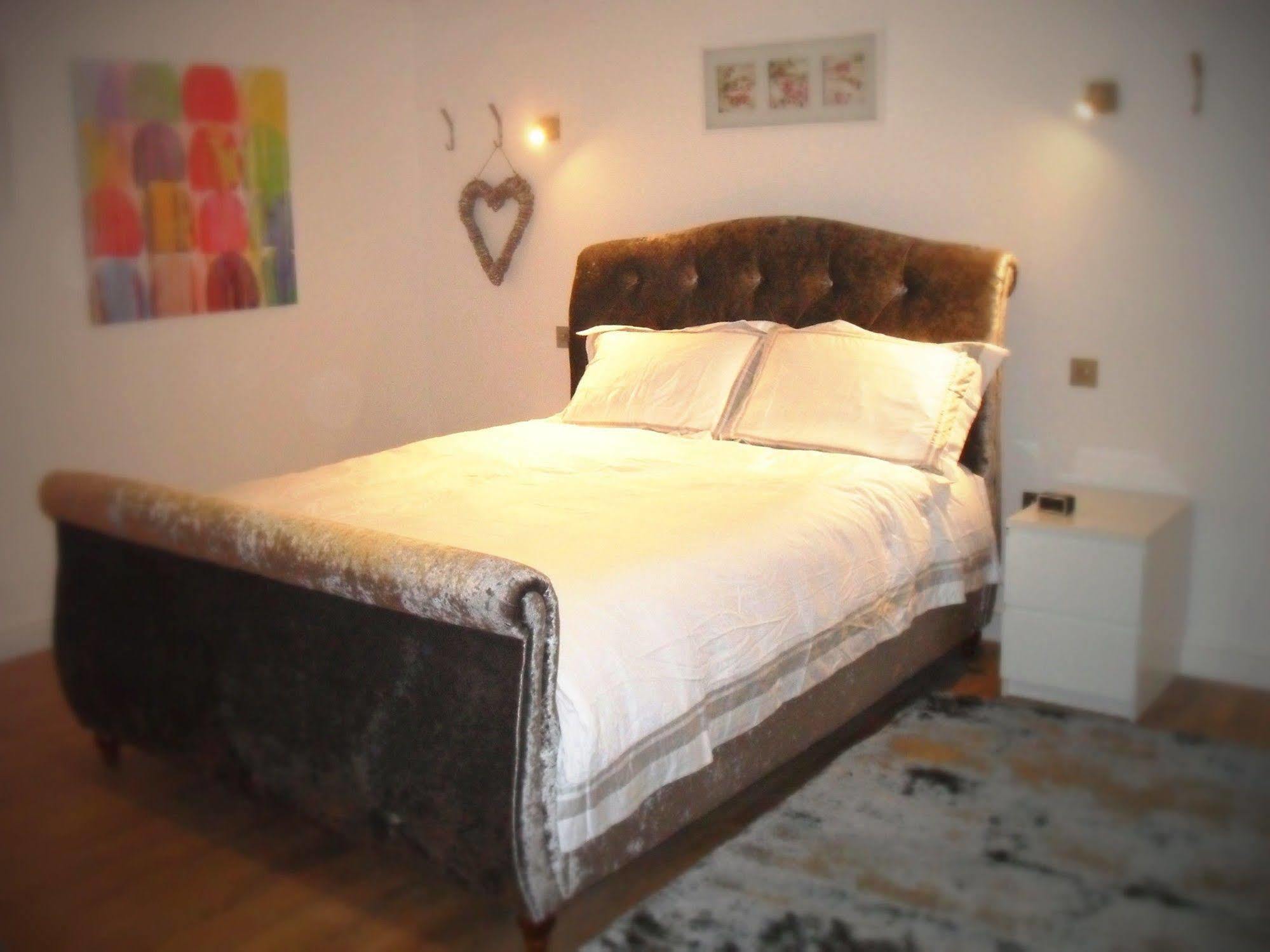 Fifty One And A Half Boutique B&B 克利夫罗 外观 照片